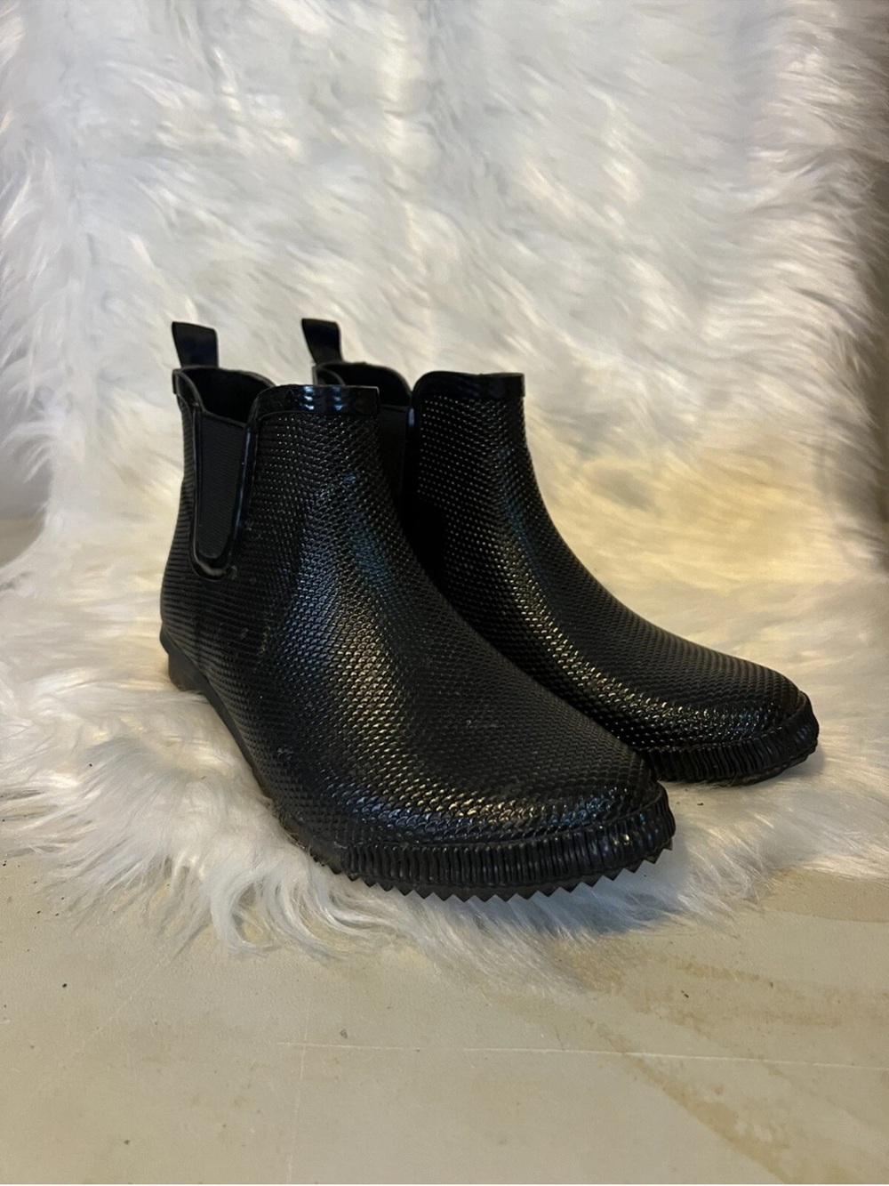 Cougar ankle rain boots black snake size 10
